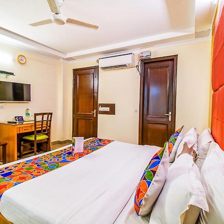 Fabhotel Signature Plaza Új-Delhi Kültér fotó