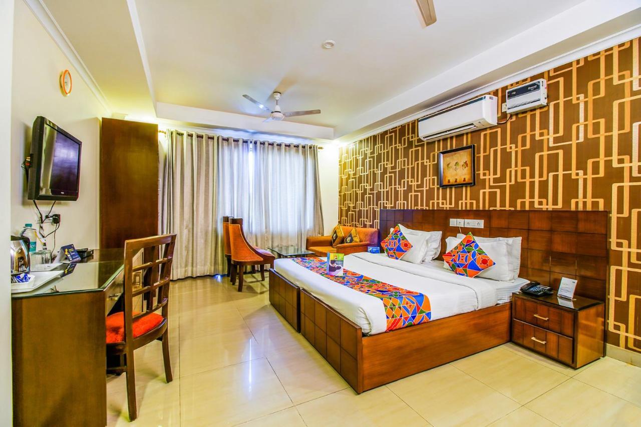 Fabhotel Signature Plaza Új-Delhi Kültér fotó