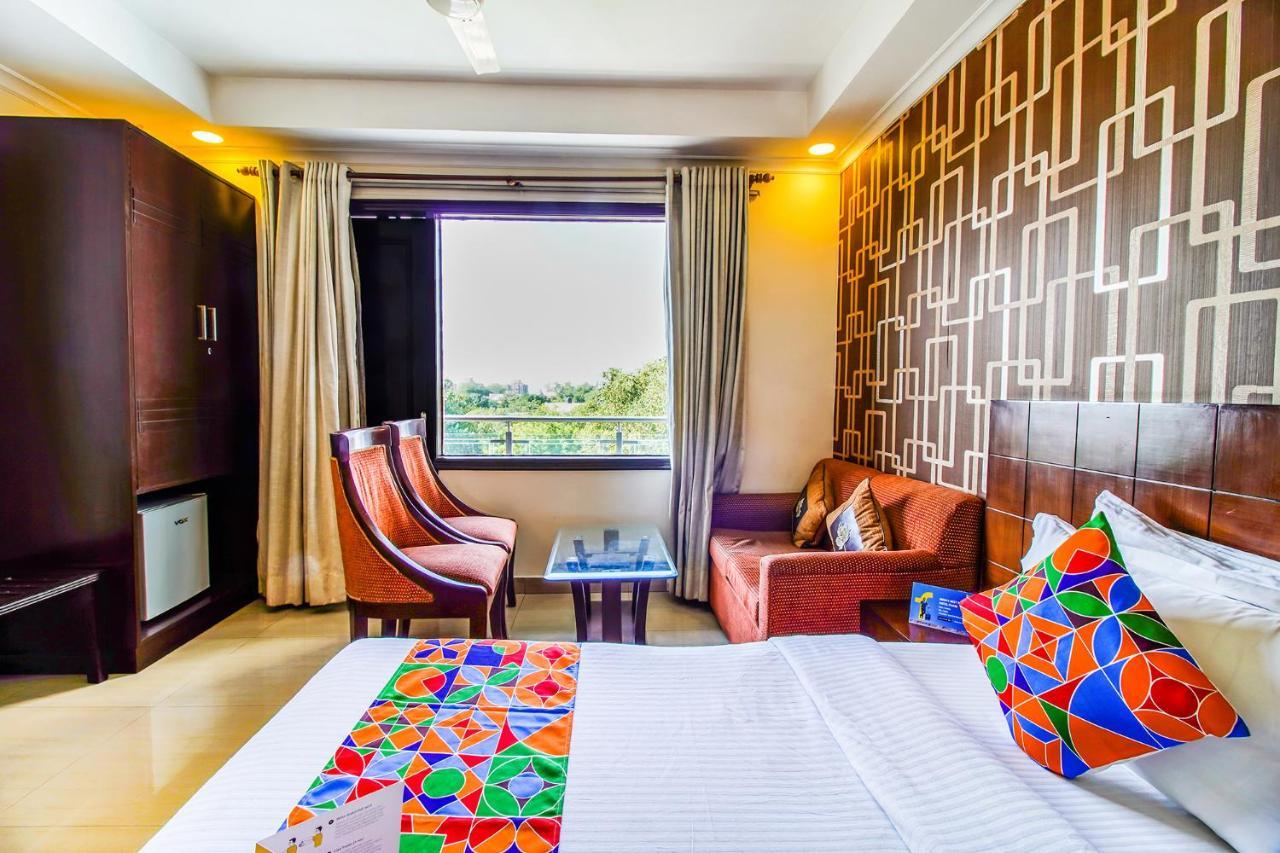 Fabhotel Signature Plaza Új-Delhi Kültér fotó